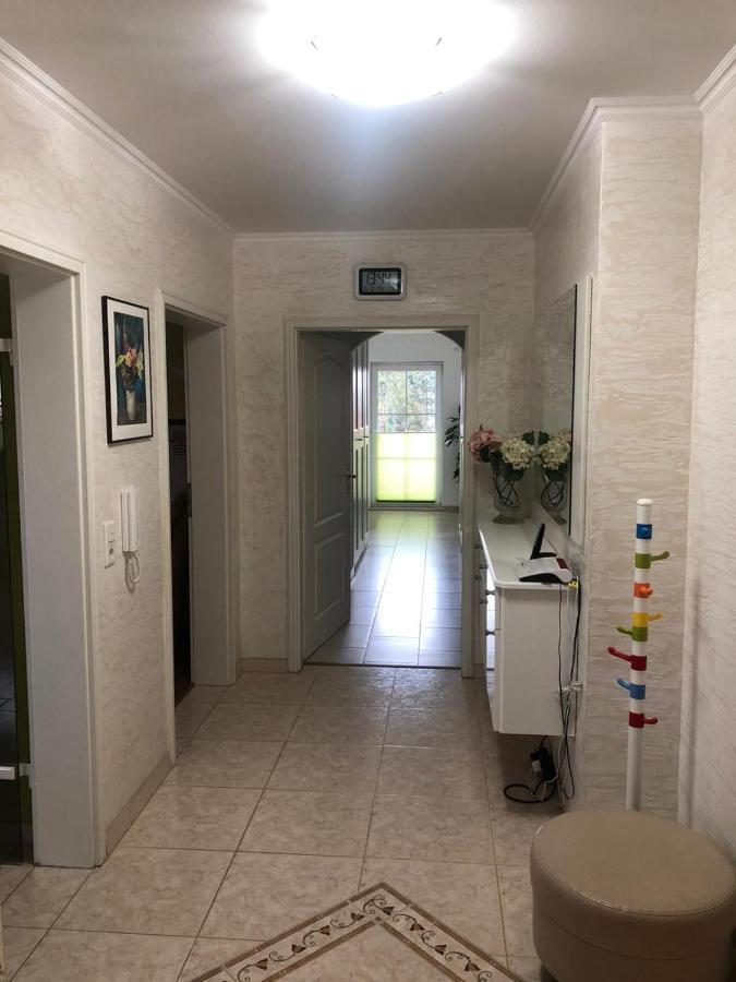 Grosses 4 Zimmer Apartment Naehe Messe Hannover Exteriör bild